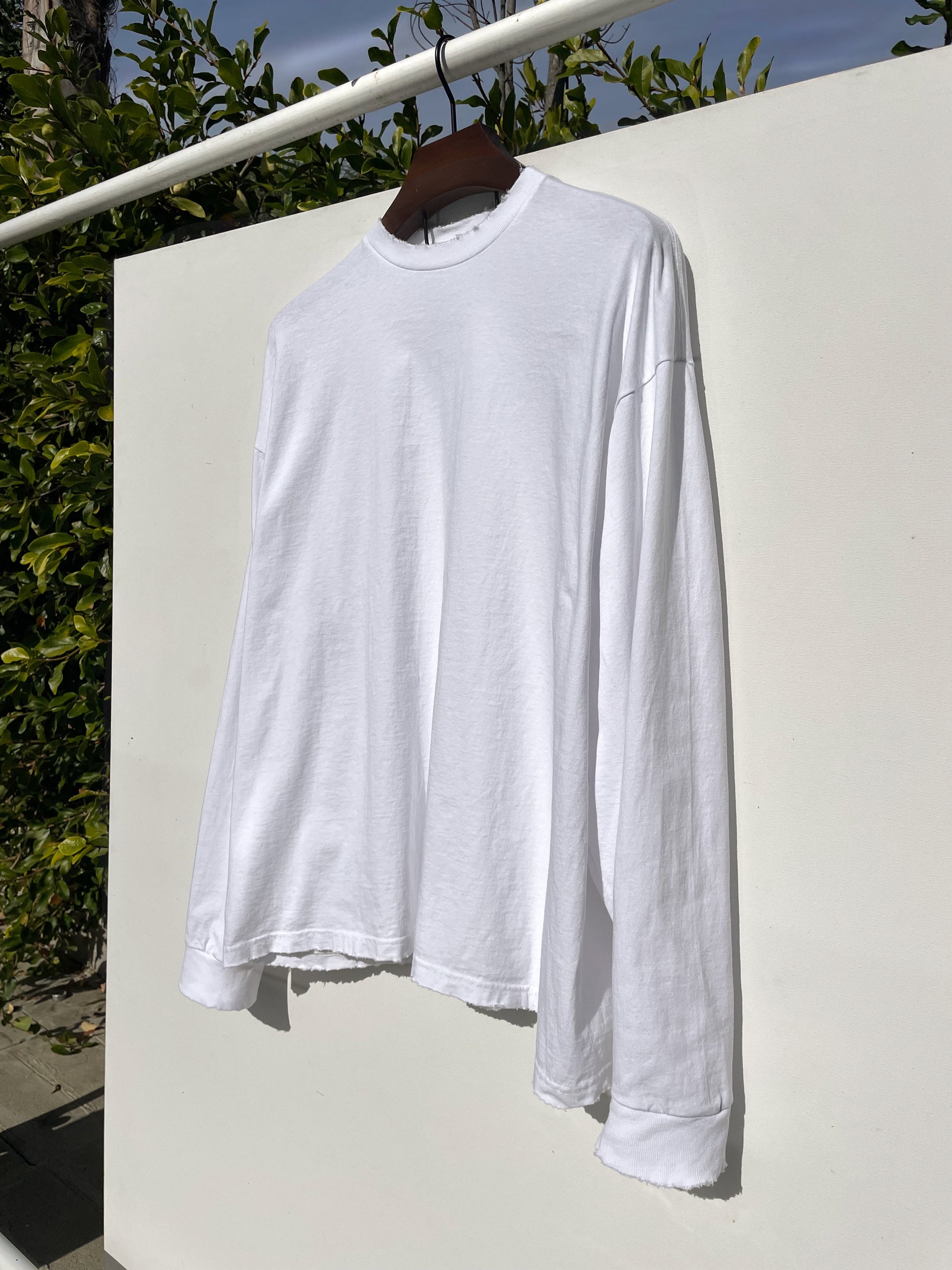 Sixelar Distressed Long sleeve white blank t-shirt. Luxury Blank tees