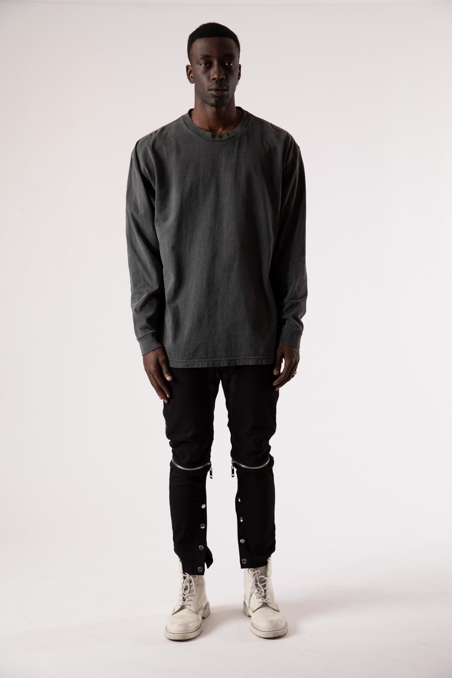Sixelar Long sleeve Black blank t-shirt. Luxury Blank tees