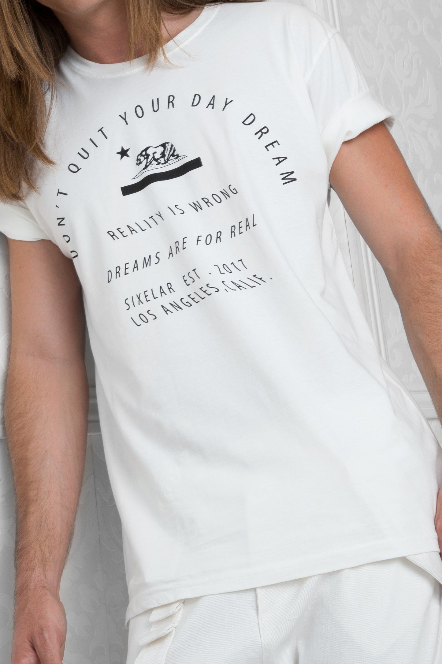 DON'T QUIT YOUR DAY DREAM TEE - SIXELAR