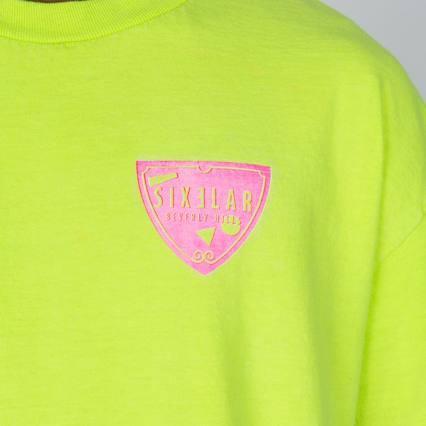 Mau Lime tee