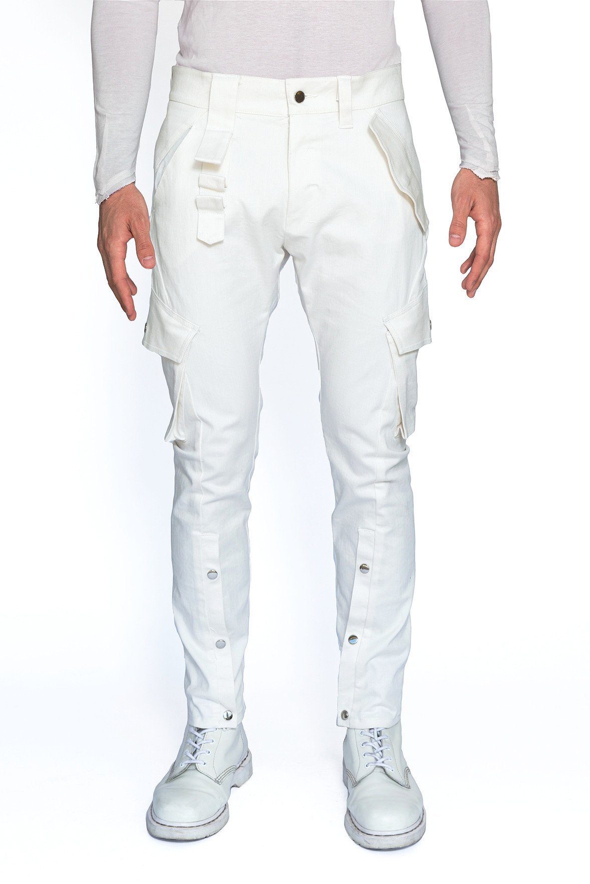 SIXELAR's BARSTOW UTILITY PANTS Ensure your look is Bold & Unique