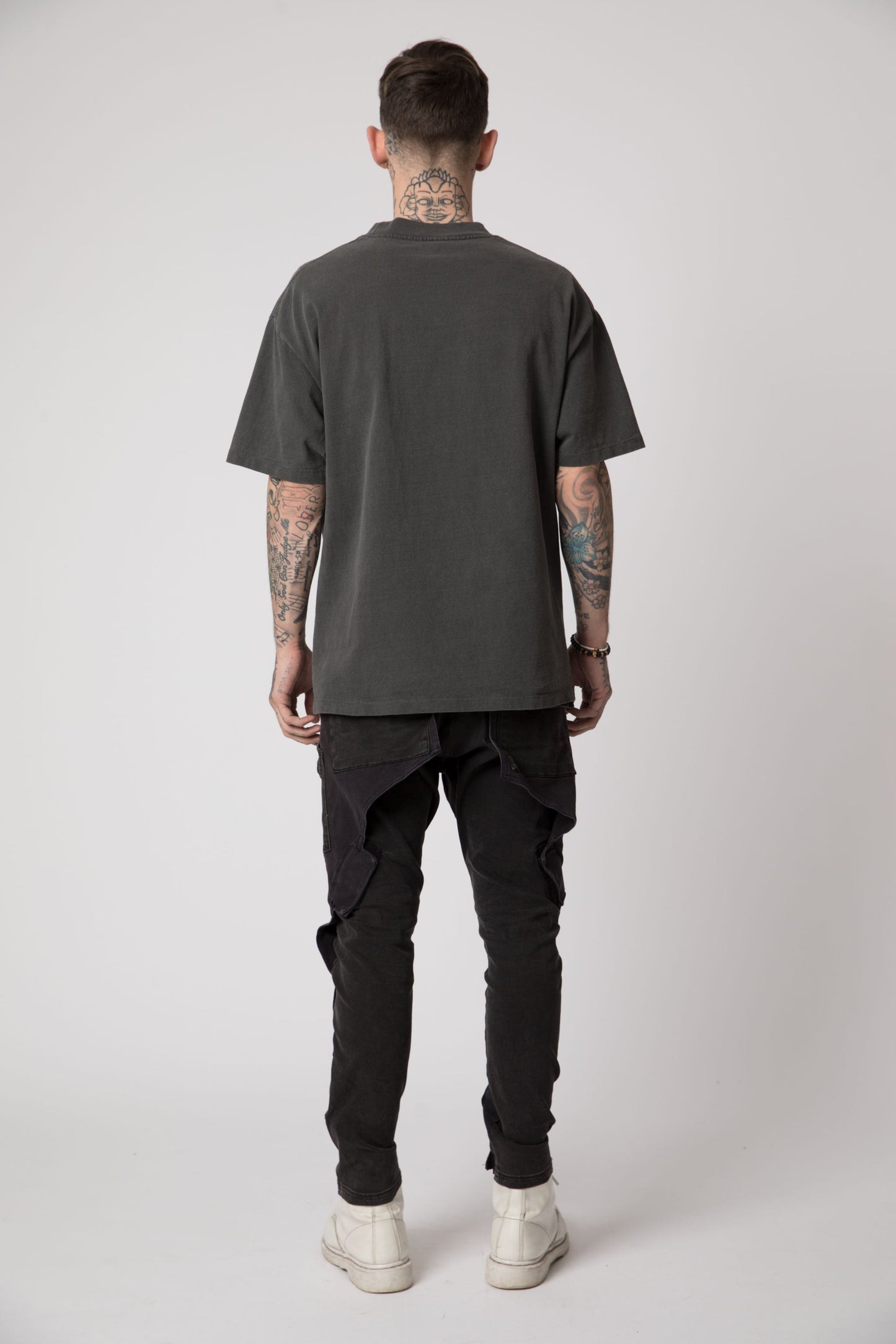 Sixelar Vintage Charcoal t-shirt blank v4.5 back view male model
